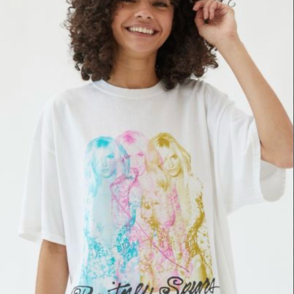 🎶 UO | Britney Spears Urban Outfitters Graphic Short Sleeve Tee